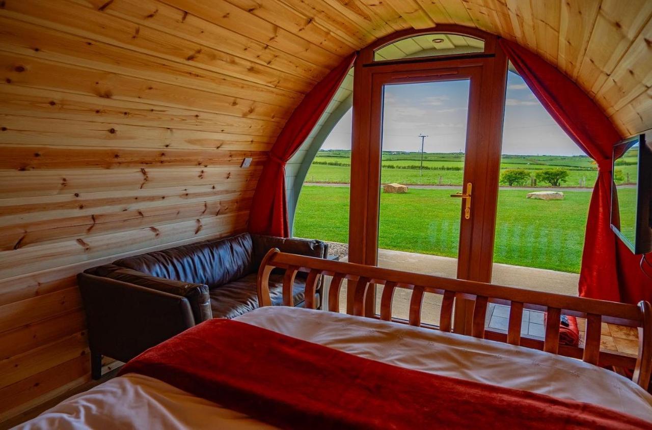 ホテル Causeway Country Pods ブッシュミルズ エクステリア 写真