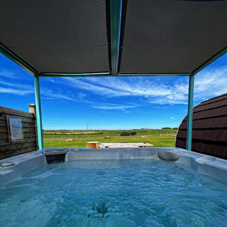 ホテル Causeway Country Pods ブッシュミルズ エクステリア 写真