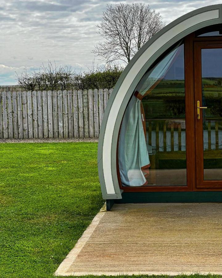ホテル Causeway Country Pods ブッシュミルズ エクステリア 写真