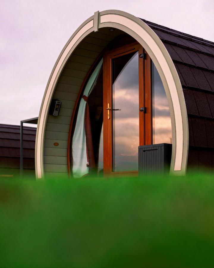 ホテル Causeway Country Pods ブッシュミルズ エクステリア 写真