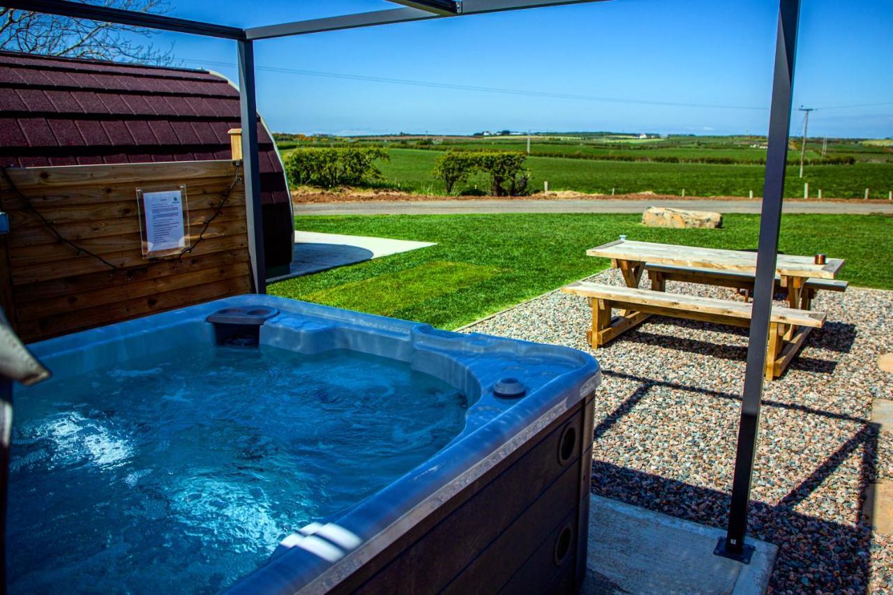 ホテル Causeway Country Pods ブッシュミルズ エクステリア 写真
